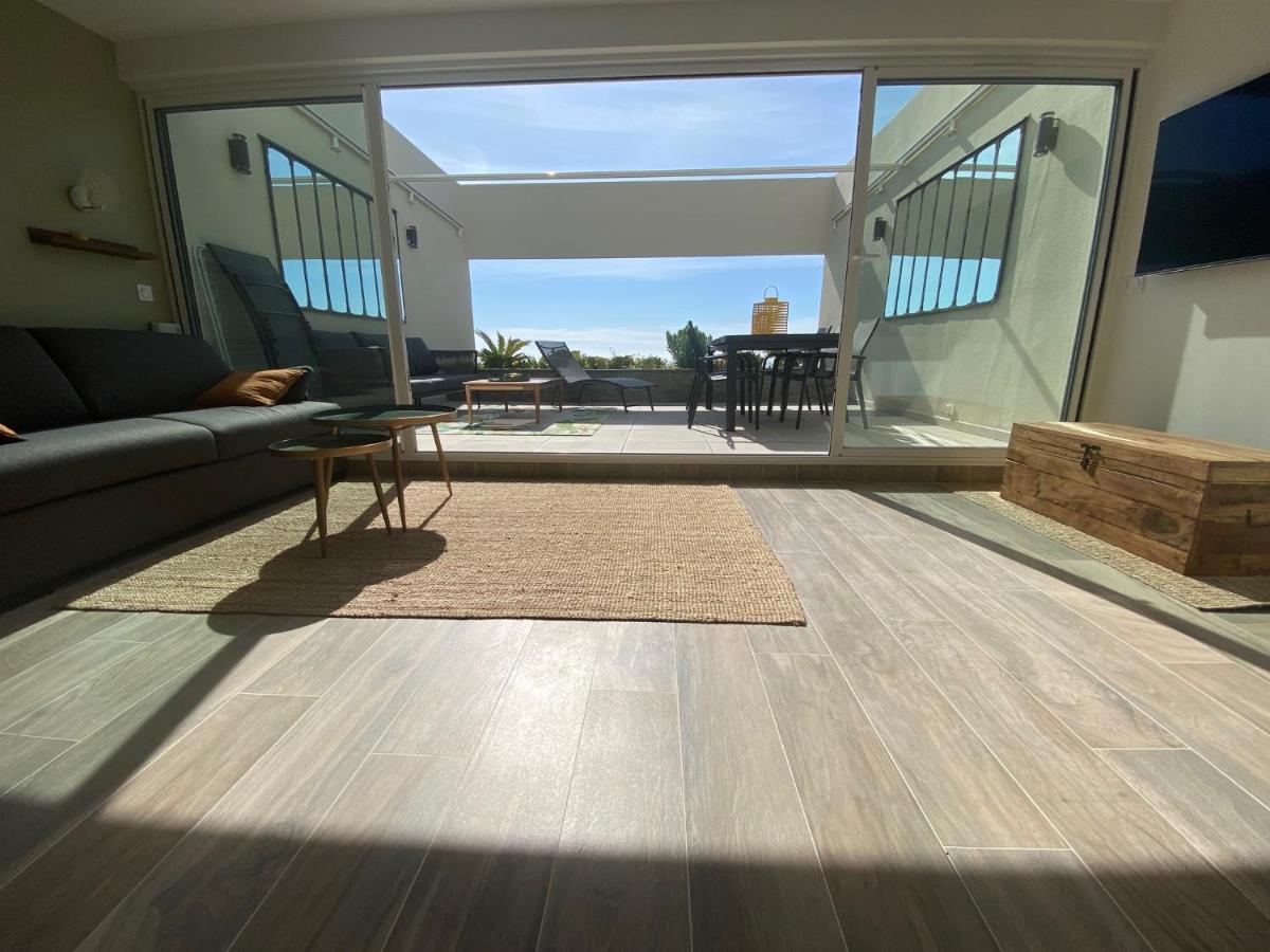 Superbe T2 44M2 - Grande Terrasse Vue Mer Panoramique Exceptionnelle Piscine - Parking Bandol Exterior photo